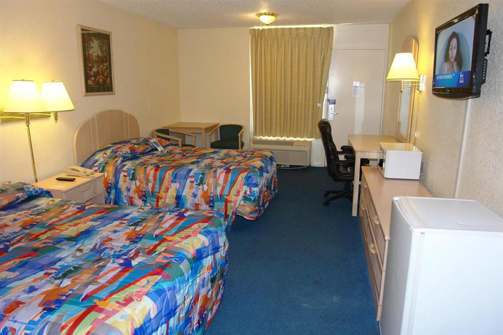Sky Palace Inn & Suites By Jasper Beeville Kamer foto